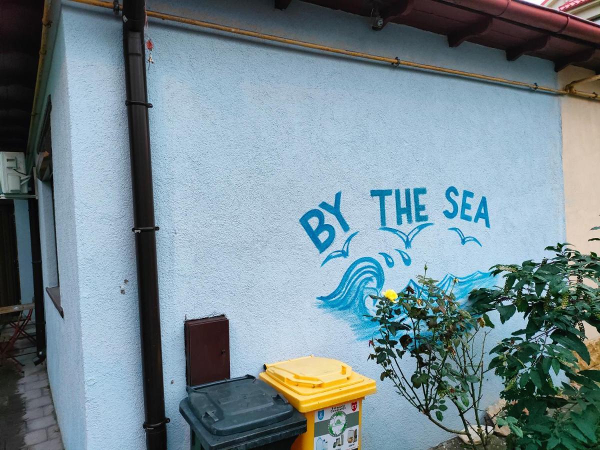 Ivavev Is Us Bythesea Constanţa Exteriör bild